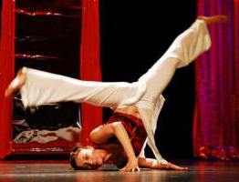 All that musical - acrobati