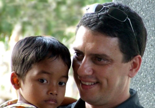 padre Mario Ghezzi