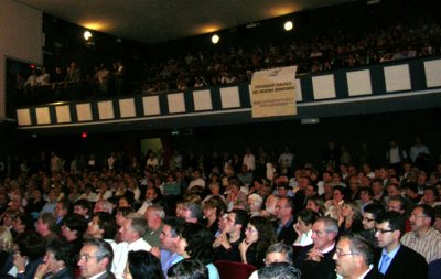 Il pubblico presenteeee in sala - Si ringrazia www.casateonline.it