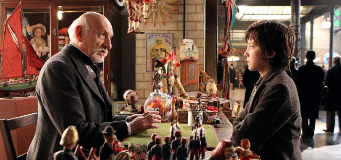 Hugo Cabret - Asa Butterfield e Ben Kingsley