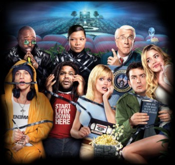 Scary Movie 3 - Anna Faris Charlie Sheen Denise Richards Regina Hall Eddie Griffin Peter Boyle Leslie Nielsen Pamela Anderson Jenny McCarthy Ja Rule Queen Latifah