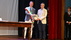 Il sindaco Filippo Galbiati premia Alessandro La Ciacera